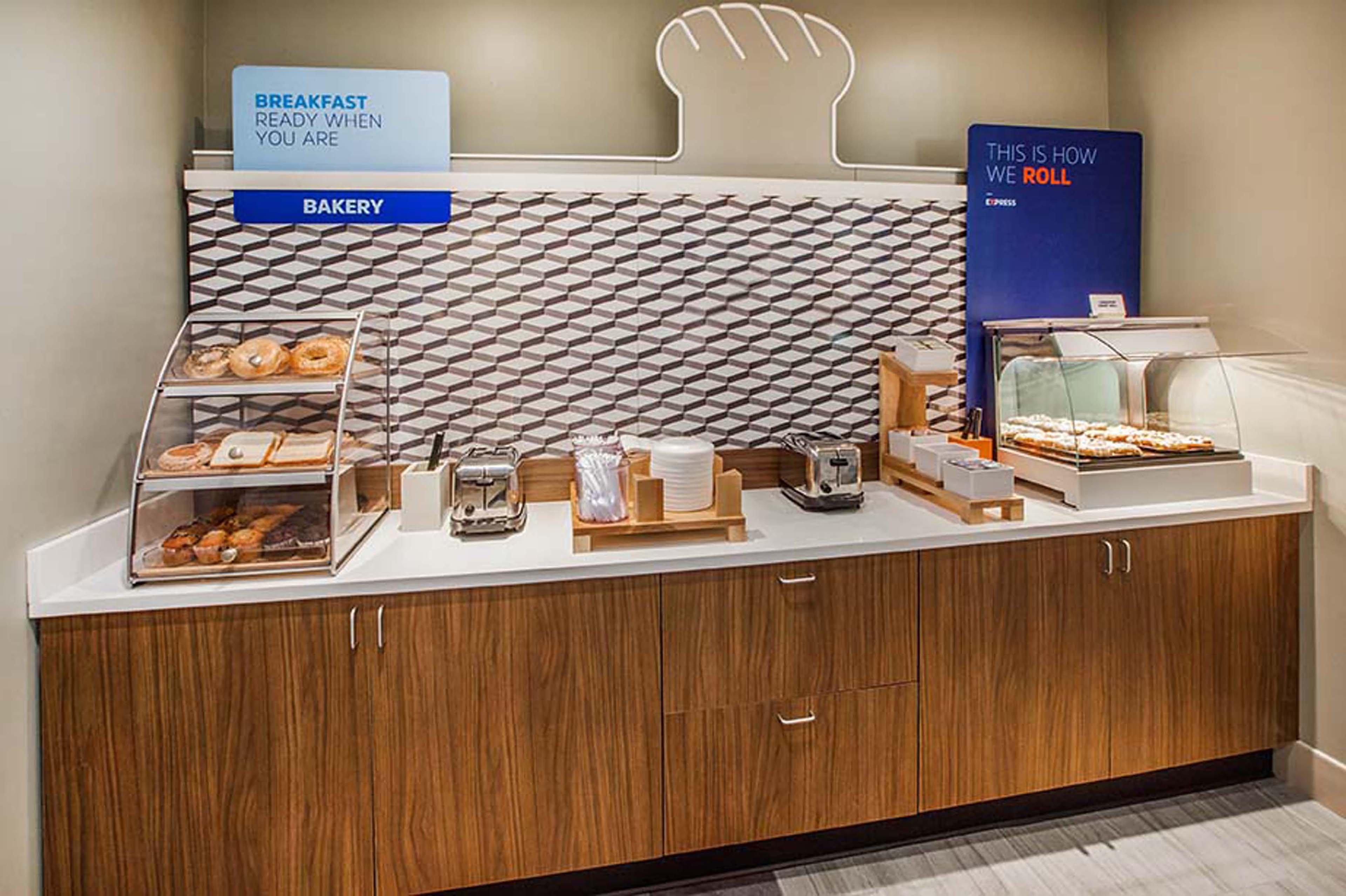 Holiday Inn Express Atlanta Airport-College Park By Ihg Bagian luar foto