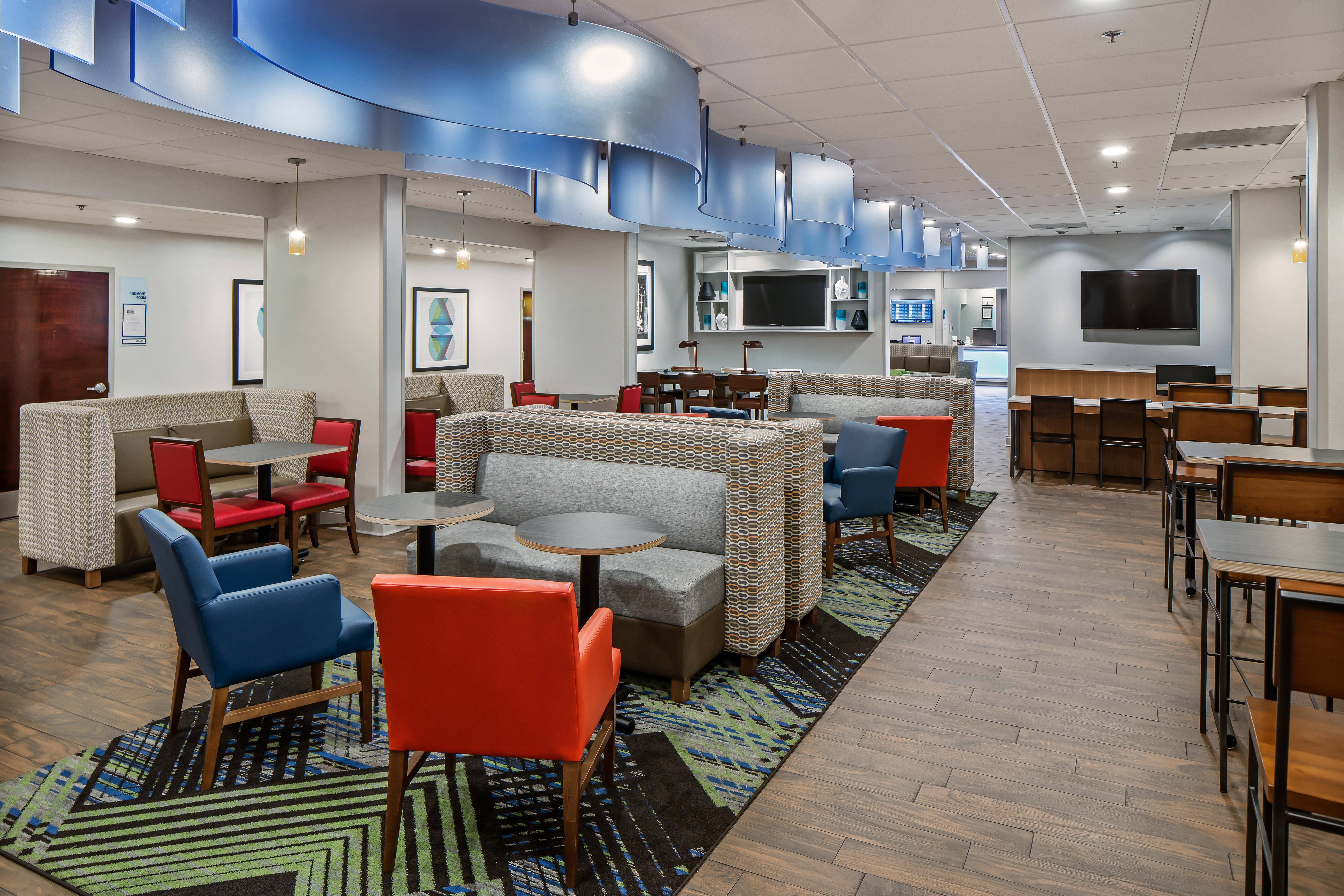 Holiday Inn Express Atlanta Airport-College Park By Ihg Bagian luar foto