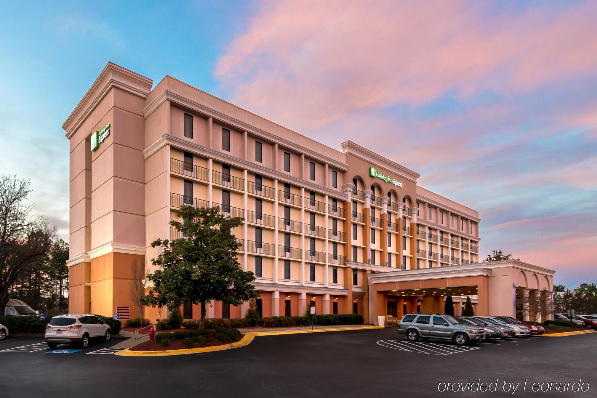 Holiday Inn Express Atlanta Airport-College Park By Ihg Bagian luar foto