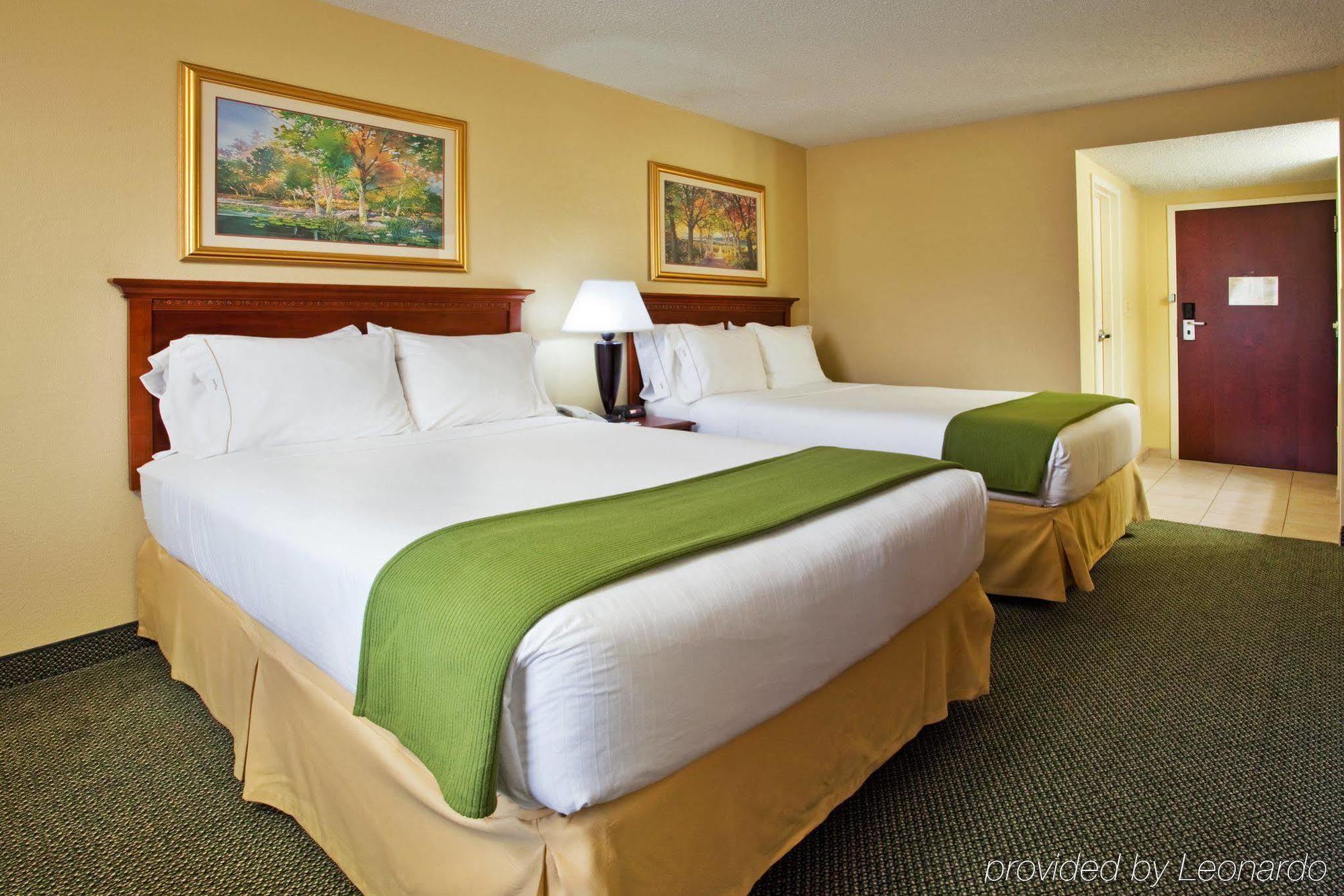 Holiday Inn Express Atlanta Airport-College Park By Ihg Bagian luar foto