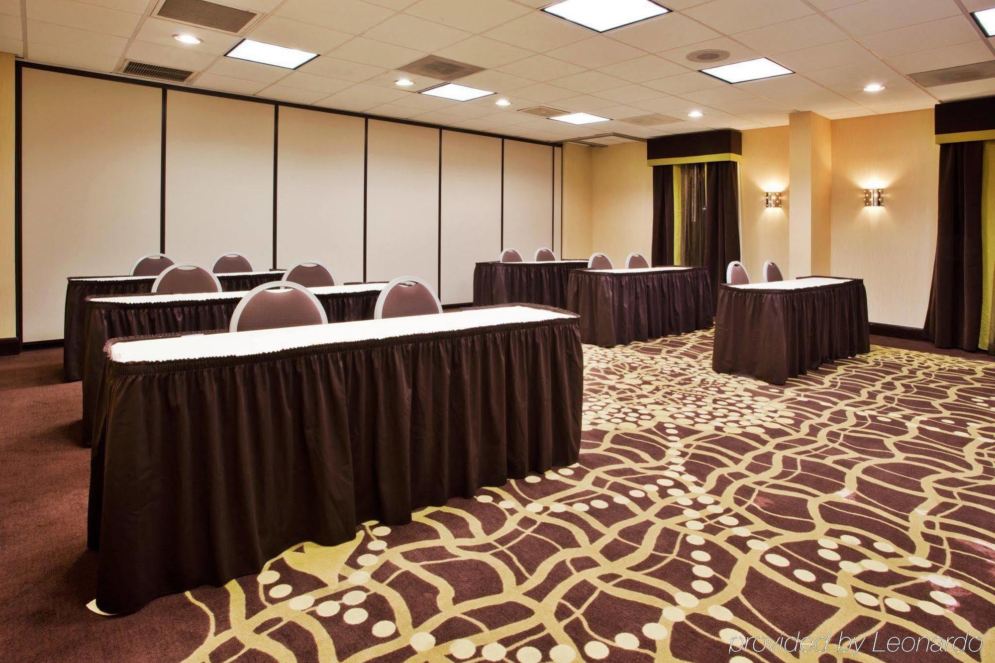 Holiday Inn Express Atlanta Airport-College Park By Ihg Bagian luar foto