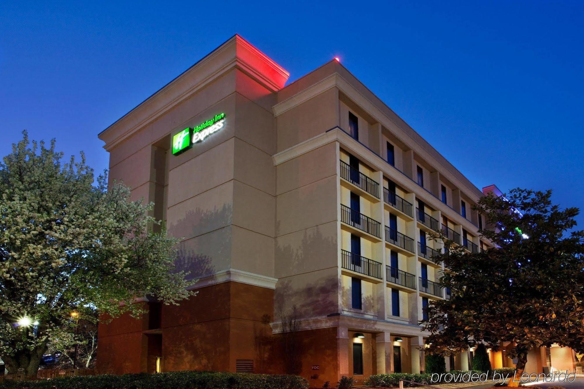 Holiday Inn Express Atlanta Airport-College Park By Ihg Bagian luar foto